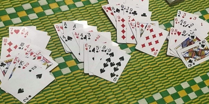 Mỗi lá bài tương ứng với một số điểm riêng
