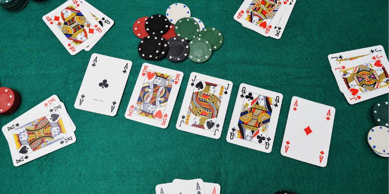 Những điều bạn cần về game bài Poker tại MB66